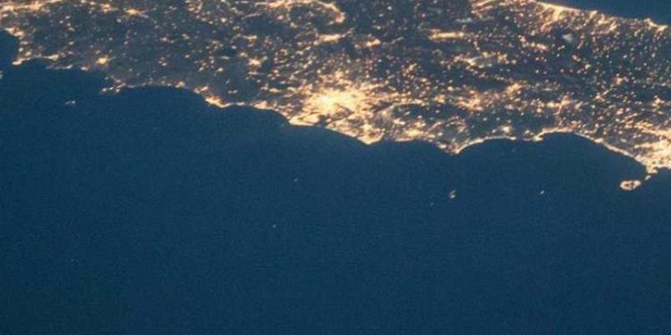 The world is moving towards a 100% renewable energy