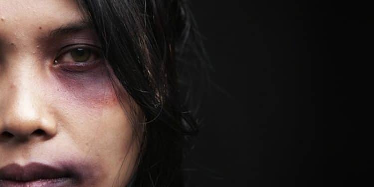 abused-woman-spar