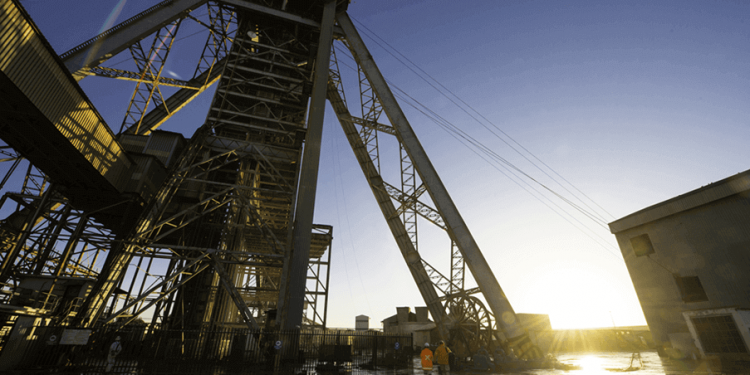 South African mining sector should move towards efficient and clean energy sources 18 South African mining sector should move towards efficient and clean energy sources