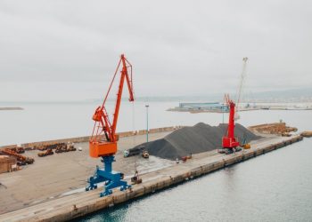 Stellenbosch law academic calls for tougher laws to protect water from mining pollution