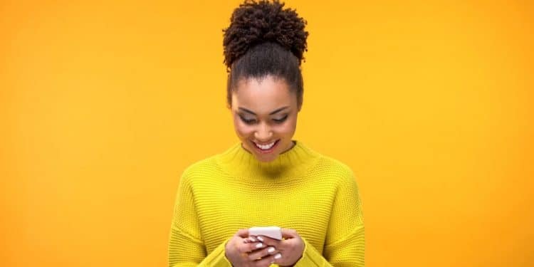 Dr. Nzimande welcomes mobile device association as part of 4IR strategy and to create jobs for youth 18 Dr. Nzimande welcomes mobile device association as part of 4IR strategy and to create jobs for youth