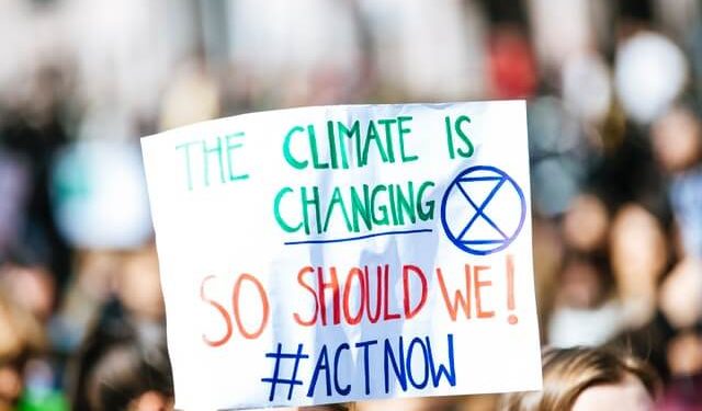 Minister-Nzimande-hails-the-opening-of-the-School-of-Climate-Studies