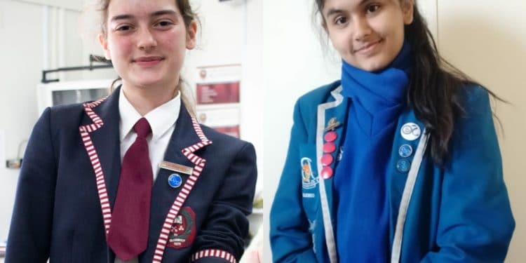 Holding their own at the global Hong Kong hi-tech science fair 18 Holding their own at the global Hong Kong hi-tech science fair