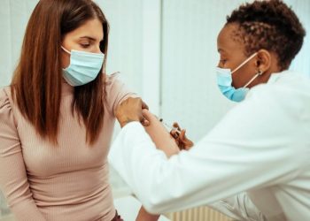 South African adults are willing to take the jab, says recent survey