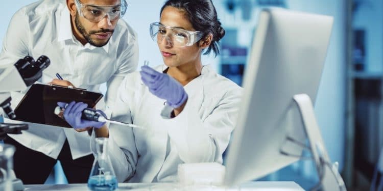 Female STEM scientists starting to outperform male counterparts