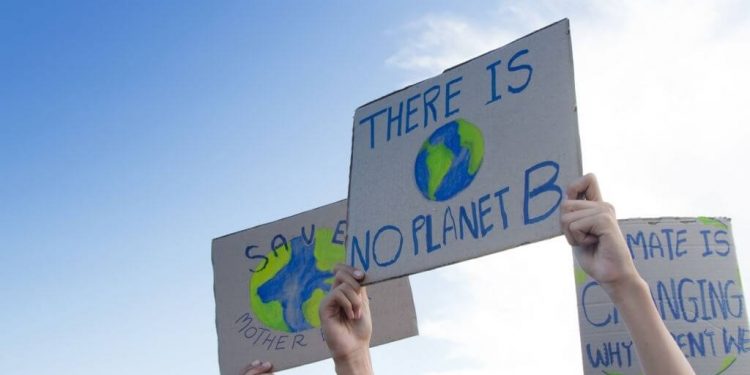 Scientists discuss COP26