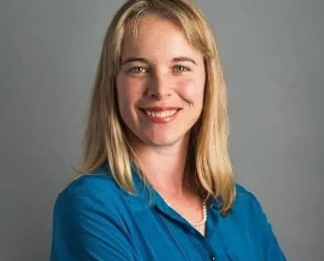 Promoting a net zero carbon home by using recyclable materials