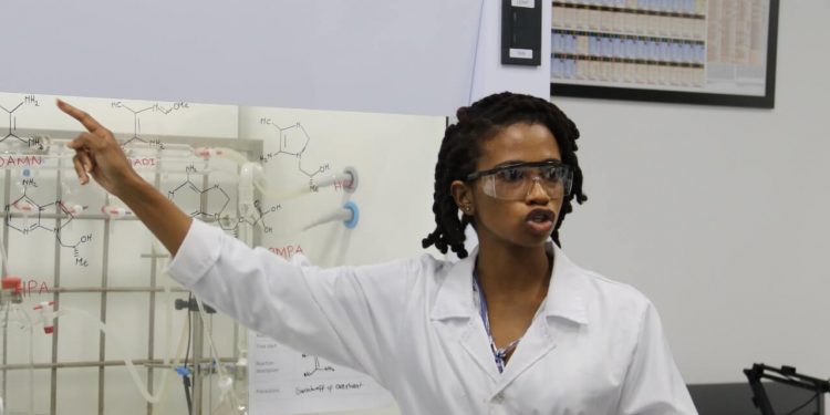 R15m investment to boost South Africa's pharmaceutical manufacturing capacity