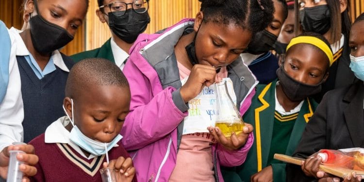 Eastern Cape Department of Basic Education in partnership with Science2Go to roll out funding for learners