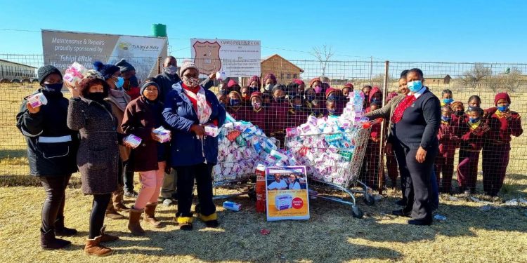 Helping Young Girls Go to School 18 Helping Young Girls Go to School