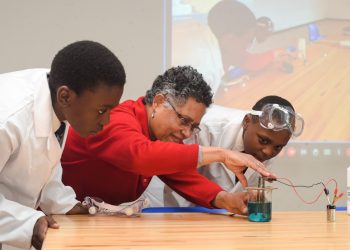 What is STEM education? 22 1Parallel Science2Go projects are already making a difference