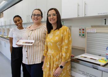 From kombucha to leather-like textile