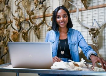 Using fossil faunal remains of yester years to reconstruct past environments 23 Using fossil faunal remains of yester years to reconstruct past environments