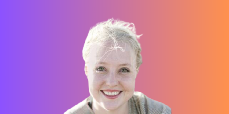 Black and White Modern Company Presentation