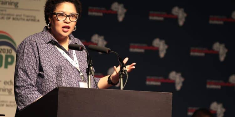 Dr Rene Smith Executive Dean: Faculty of Arts and Design