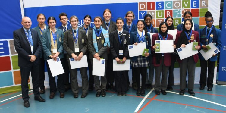 Young scientists exhibit scientific brilliance at 40th Cape Town regional science fair