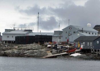 RUSSIAN WAR AFFECTS VERNADSKY RESEARCH BASE