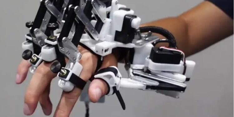 Robotic skeletons boost piano skills